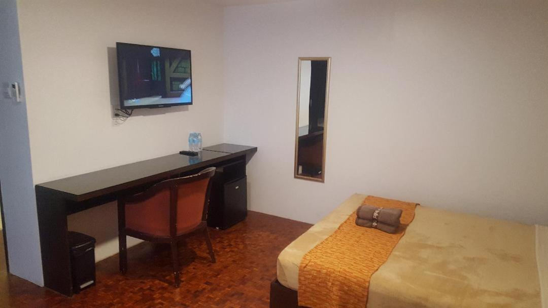 Gervasia Hotel Makati Makati City Exteriör bild